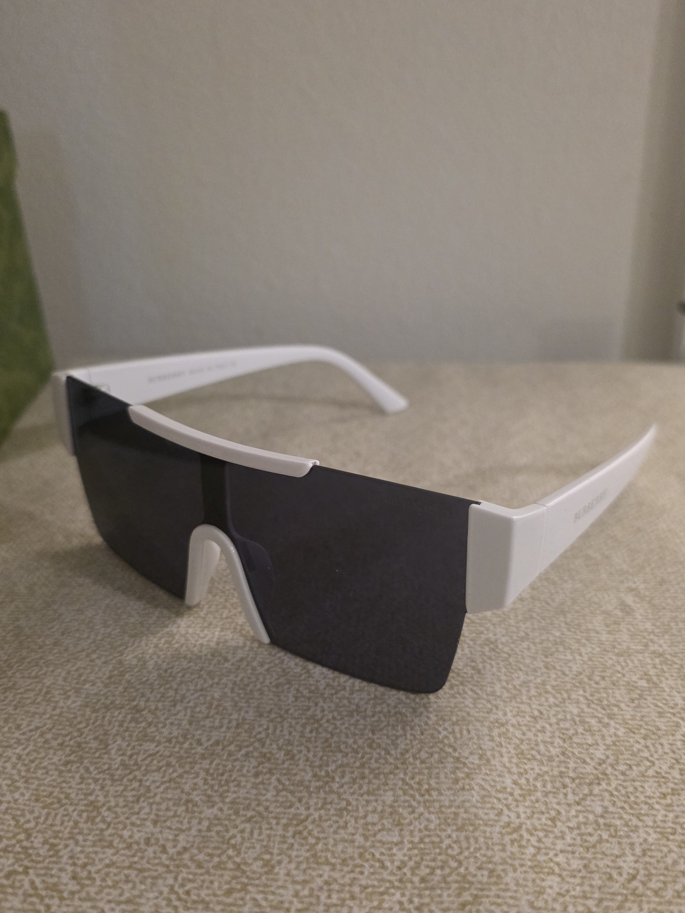 White Oversized Shield Sunglasses with Dark Lens - Fashion Eyewear